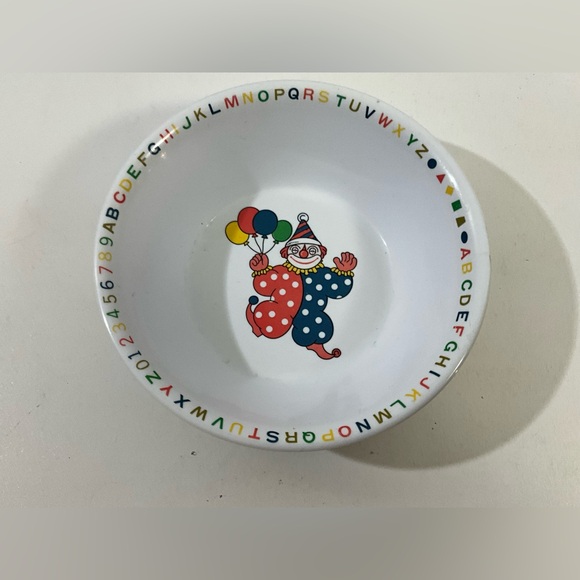 Vintage Melamine Ware Child’s Bowl with Clown and ABC’s Taiwan B2 - Picture 1 of 5